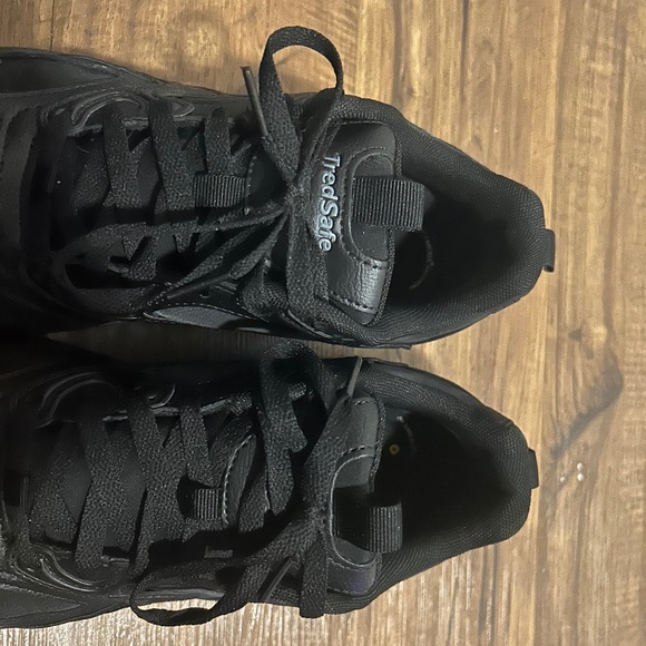 work shoes - Picture 1 of 3